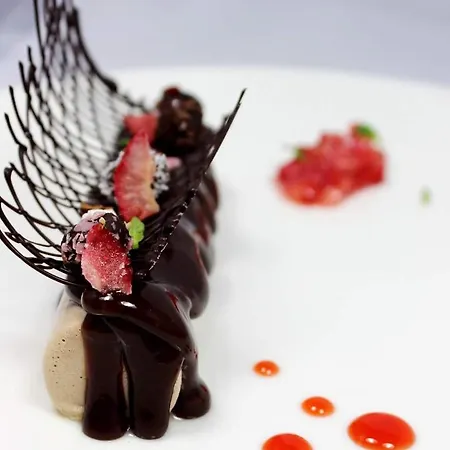 Ξενοδοχείο Vela 3*