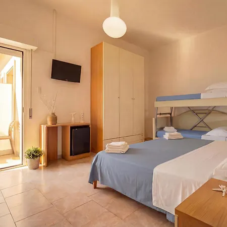 Vela 3* ميلانو ماريتيما