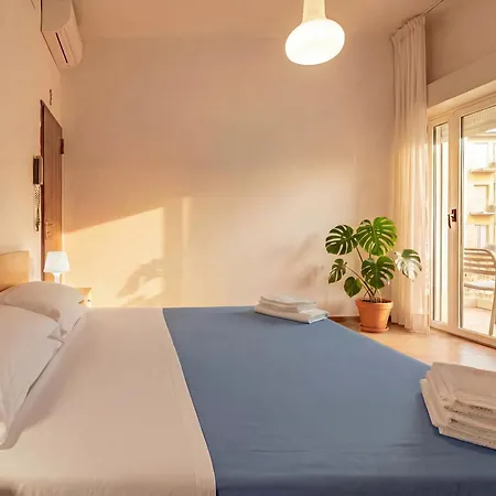Hotel Vela 3*