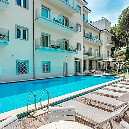 Vela Hotel