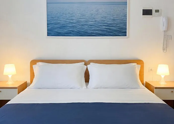 Vela Hotell